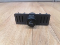 Opel Corsa C zapalniczka gniazdo zapalniczki 13114080