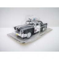 Ford Fairlane 1956 / USA Policja 1:43 ksiazka
