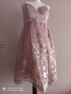 CHI CHI LONDON SUKIENKA tiulowa haftowana 36