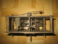 DUZY NIEKOMPLETNY MECHANIZM DO ZEGARA PODLOGOWEGO