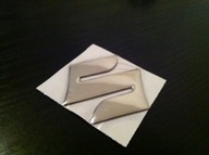 Logo Emblemat Suzuki 3D 1szt AN GSR GSX SV +Motul