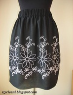 Spódnica czarna guma haft uniwersalny na gumie