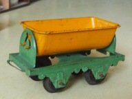 Hornby - blaszany wagonik kolejki. skala 0