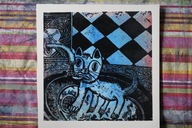 Kotek pijący wodę. 30 × 30 cm. 2025 r. (linoryt kol.)