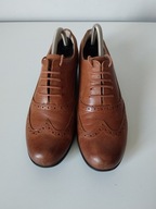 Śliczne markowe obuwie damskie Clarks Cushion Plus UK 6,5D EUR 40