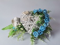 Stroiki Na Nagrobki – Anioł Z Sercem Róże Bok Błękitne