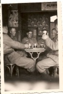 WEHRMACHT -TRZECIA RZESZA -ŻOŁNIERZE -CIEMNE PIWO -zdjęcie -mały format