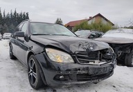Mercedes-Benz Klasa C 2009r, 1.8 LPG. Uszkodzony przod. Jezdzi. 1.8 156KM
