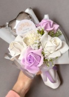 Bukiet kwiatów mydlanych z balonem na Komunię fiolet