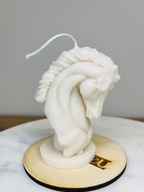 Świeca sojowa dla miłośnika koni, zapach Bursztynowy Spokój, wolnostojąca