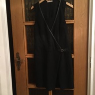 SUKIENKA PROMOD B/RĘK CZARNA (XL) WEŁNA