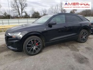 Audi Q8 2020, 3.0L, 4x4, PREMIUM PLUS S-LINE, od ubezpieczalni 3.0 Benzyna