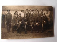 Oficerowie Kawalerii - żołnierze , szpicruta , rogatywka