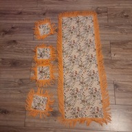 Bieżnik tkany w kwiaty 34x98 cm plus 4 podkładki z frędzlami-PRL jak nowy