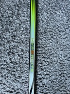 Kij do hokeja lewy Bauer Vapor HyperLite 2 JR Lewy P92 40Fleks