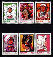 Polska / Fi. 2743-2748 ( Kobiece stroje ludowe ) czyste