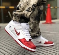 Buty Nike SB Dunk Low - Supreme Jewel Swoosh Red - 44 US10 (CK3480-600)