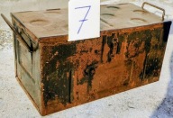 SKRZYNKA POJEMNIK MAGAZYNOWY METALOWY STALOWY HOBOK Używany Śruby Gwoździe