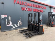 Paleciak elektryczny Toyota BT SWE 140 L 270 cm 1400 kg wózek BT 2015 r