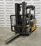 Czołowy wózek spalinowy LPG Jungheinrich TFG425