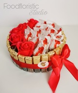 KOSZ PREZENTOWY MERCI I RAFAELLO DZIEŃ BABCI I DZIADKA URODZINY DZIEŃ MAMY