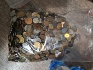 Monety na kg. 3 kilogramy monet cały świat