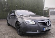 Opel Insignia 2010r, 2.0 CDTI. AUTOMAT. Lekko uszkodzony tyl. Jezdzi. 2.0