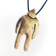 Miś - kultowy. Wisior z mosiądzu, ręcznie kuty.