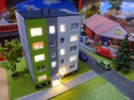 Blok z Wielkiej Płyty 4-piętrowy z ulicy Alternatywy 4 Oświetlony Ledami