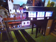 Nastawnia Bramowa 2-torowa KOTTENFORST z Oświetleniem LED w H0