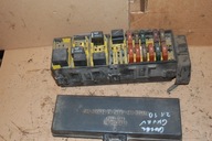 SKRZYNKA BEZPIECZNIKÓW Z KLAPKA - JEEP GRAND CHEROKEE ZJ 96-98 2.5TD