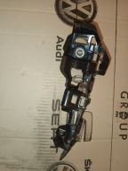 Volkswagen Golf 7 ślizg prowadnica zderzaka