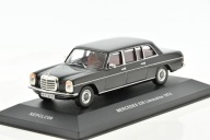 MERCEDES 230 Limousine black 1974 1/43 ixo REPCLC09