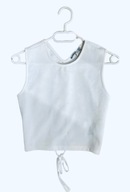 Stradivarius biały crop top wiązany gorsetowy sznurowany podkoszulek nity