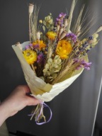 Bukiet na Dzień kobiet polny z kwiatów suszonych prezent czy do wazonu