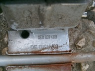 Audi A3 8P zawiasy drzwi lewe przod 8E0831411B