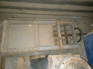 Zasuwa, zasuwa redlera, zasuwa podajnika, zasuwa zbiornika, zbiornik, silos