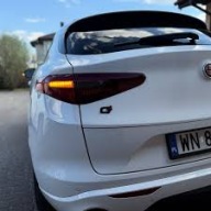 Przeróbka lamp Alfa romeo Stelvio z USA na EU pomarańczowy kierunkowskaz