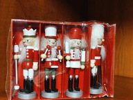 DREWNIANY DZIADEK DO ORZECHÓW NA CHOINKĘ 4 SZT