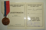 Medal Za Zasługi Dla Ligi Obrony Kraju - klasa brązowa + legitymacja