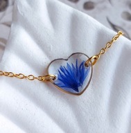 Bransoletka serce z niebieskimi chabrami, złota stal, prezent dla żony