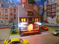 Kamienica ze sklepem SEX SHOP z Oświetleniem w H0