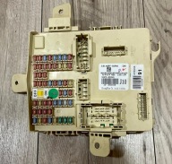 Hyundai Genesis G80 3.8 2015 - 2018 skrzynka bezpieczników z konsoli