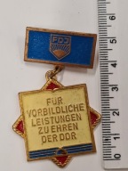 Odznaka FDJ DDR za wzorowe osiągnięcia NRD medal przypinka