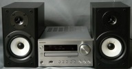 ONKYO CR-535 z pilotem RC-721S i kolumnami D-035