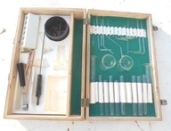 Szkło laboratoryjne zestaw w drewnianej walizce