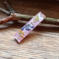 Komplet biżuterii z żywicy - kolczyki i wisiorek w różowym kolorze