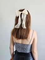 Kokarda do włosów zapinana na klamrę