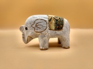 Stara ciekawy drewniany słonik SŁOŃ spękana farba