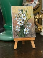 SYGNOWANY OBRAZ MINIATURA NA SZTALUDZE KWIATY NARCYZE ANDRZEJ PISZCZEK